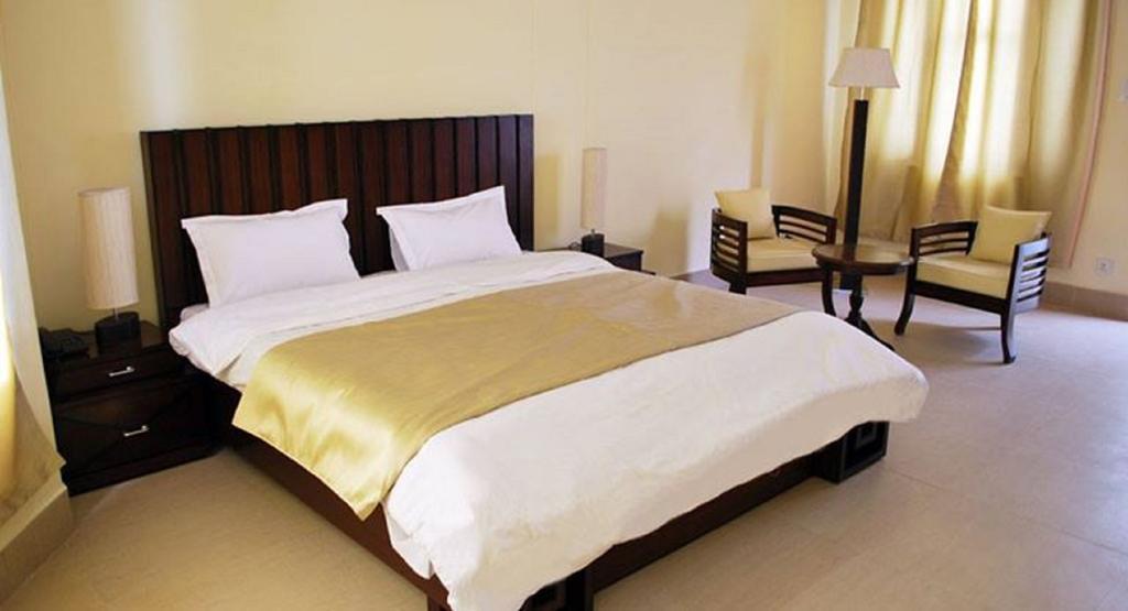 Hotel Deodar Villa Νταραμσάλα Δωμάτιο φωτογραφία