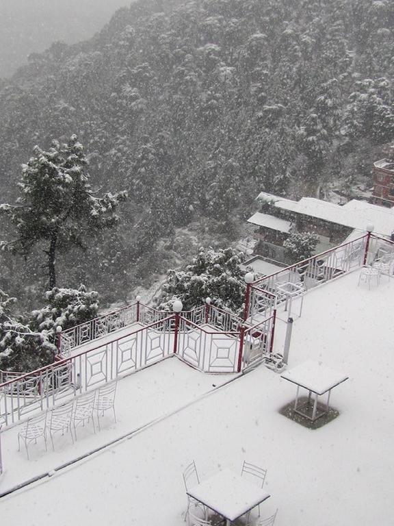 Hotel Deodar Villa Νταραμσάλα Εξωτερικό φωτογραφία
