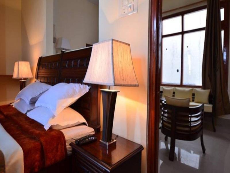 Hotel Deodar Villa Νταραμσάλα Εξωτερικό φωτογραφία