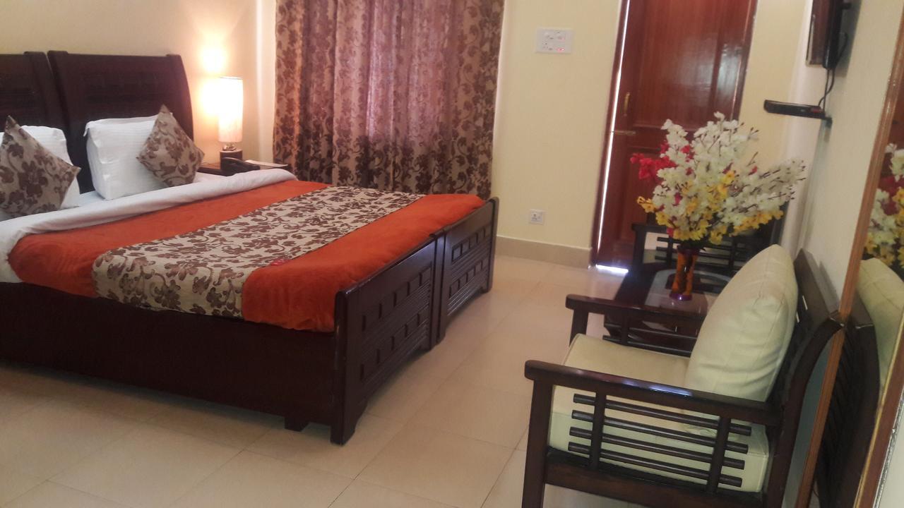Hotel Deodar Villa Νταραμσάλα Εξωτερικό φωτογραφία